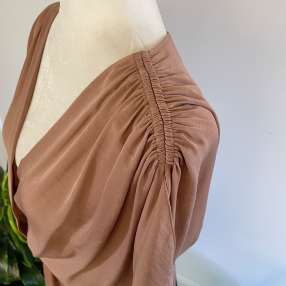 **SOLD**BCBG bronze Grecian style faux wrap mini dress - Sz L - Picture 4 of 10